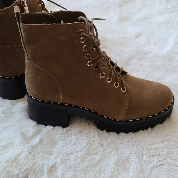 Nwot Vince Camuto Boots - Picture 5 of 10